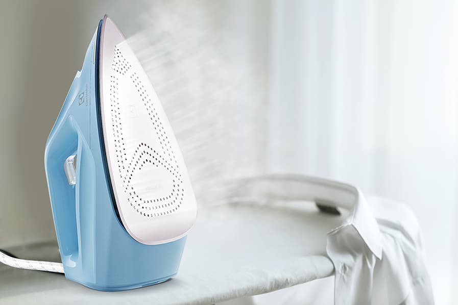 Ferro de Passar com Estação a Vapor Refine 700 (ETSS1-4DBL)